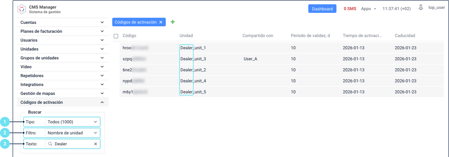 La interfaz de \"CMS Manager\" muestra la sección \"Códigos de
  activación\". Un panel de búsqueda a la izquierda presenta
  llamadas numeradas para los campos \"Tipo\", \"Filtro\" y
  \"Texto\", con los resultados filtrados por \"Nombre de unidad\".
  La tabla principal muestra los códigos filtrados con columnas como
  \"Código\", \"Unidad\", \"Compartido con\", \"Período de validez,
  d\", \"Tiempo de activación\" y
  \"Caducidad\".